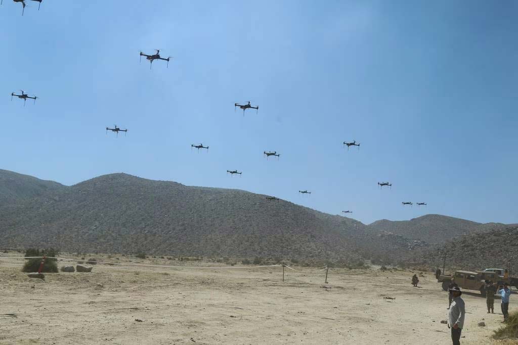 The Defense Innovation Unit develops modular drone system - Fly a jet fighter